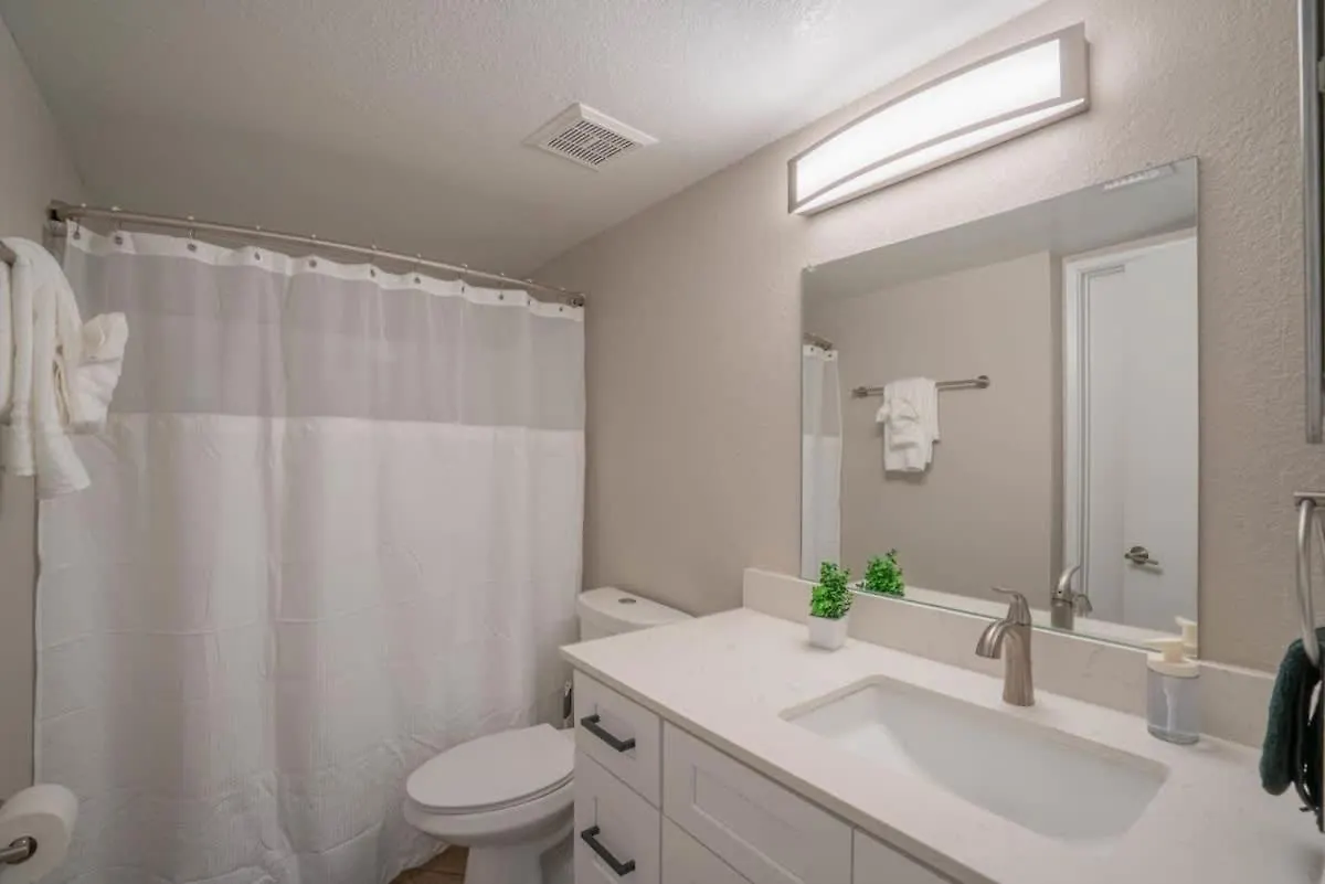 Spacious 2Bd - Parking, Gym, Pool - Sleep 8 - 5Min Casino Scottsdale 0*,